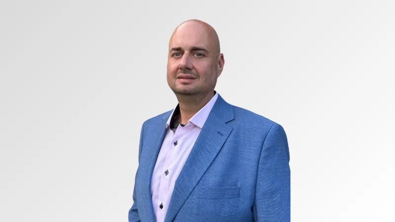 "Szeretném elérni, hogy ha a környezetemben bárkinek ingatlannal kapcsolatos kérdése, eladási vagy kiadási szándéka van, akkor az én nevem jusson eszébe először."