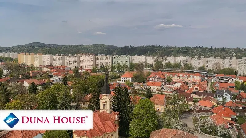 A Duna House a miskolci ingatlanpiaci adatokat.